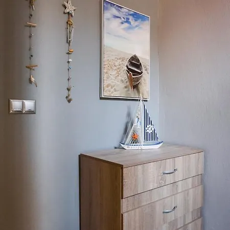 Haus Viktoria 1 Apartment *